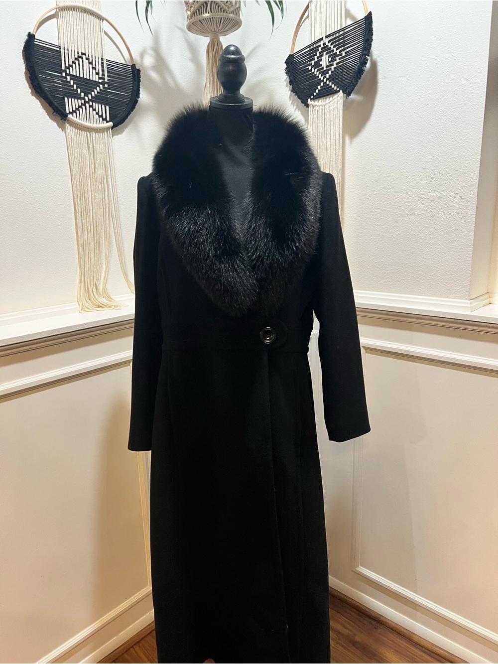 SACHI Black Long Trench Coat with Fox Fur Shawl Collar